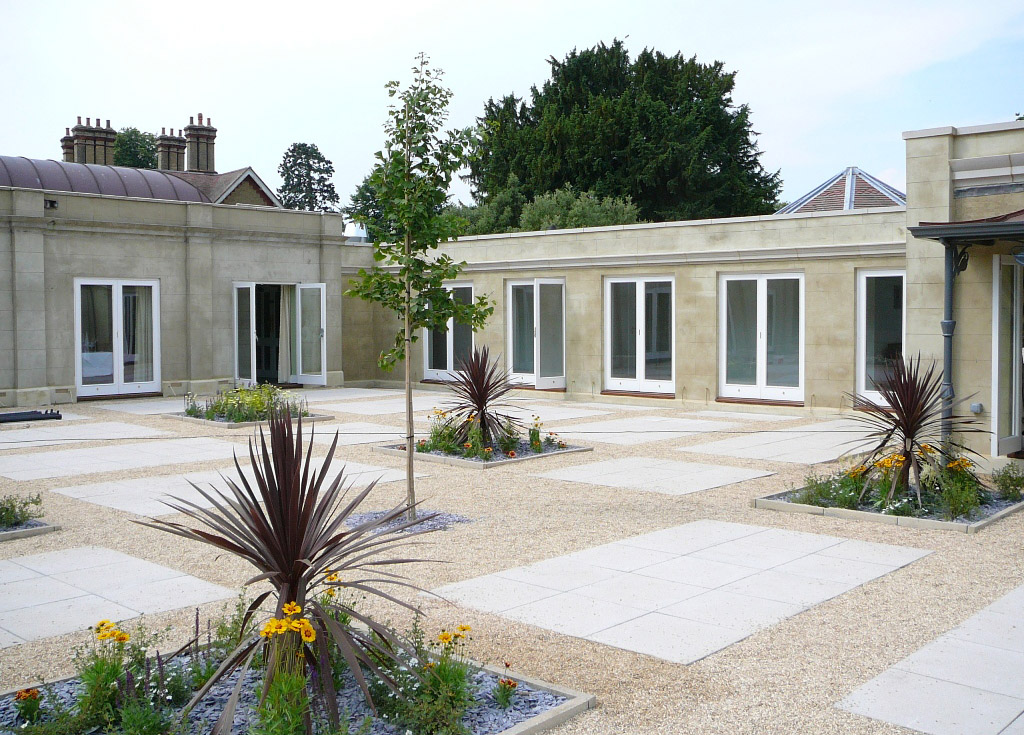 Albert Cottage Hotel